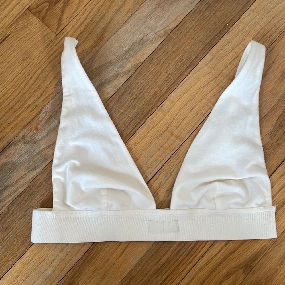 Skims Triangle Bra